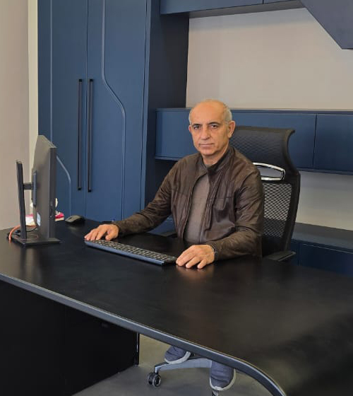 teammember-second-500x560